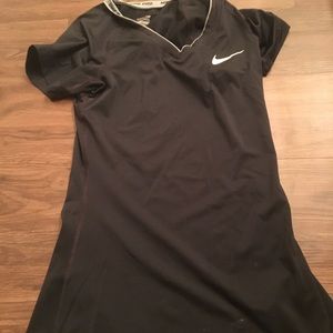 Black nike pro work out top